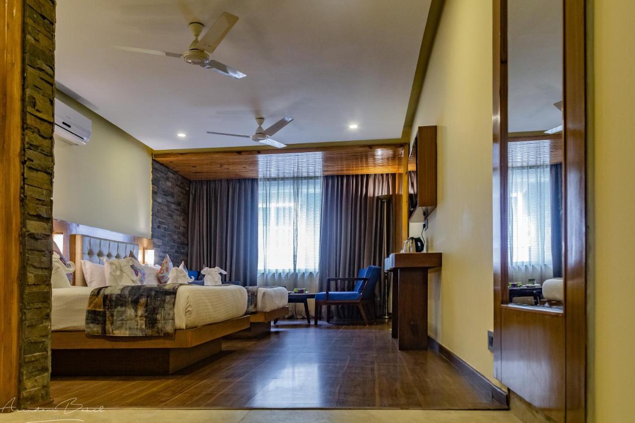 โฮเต็ล เบร้นท์วูด Hotel มัสซูรี ภายนอก รูปภาพ