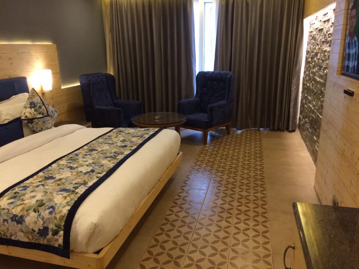 โฮเต็ล เบร้นท์วูด Hotel มัสซูรี ภายนอก รูปภาพ